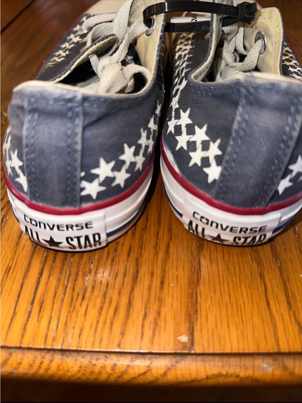 Converse red white and blue low top shoes size womens 8 - Picture 4 of 5